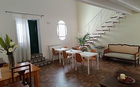 Demetra Rooms